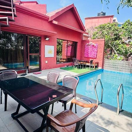 Royal Casa Bella Villa Mumbai Bagian luar foto