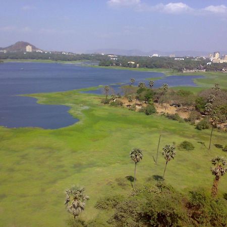 Royal Casa Bella Villa Mumbai Bagian luar foto