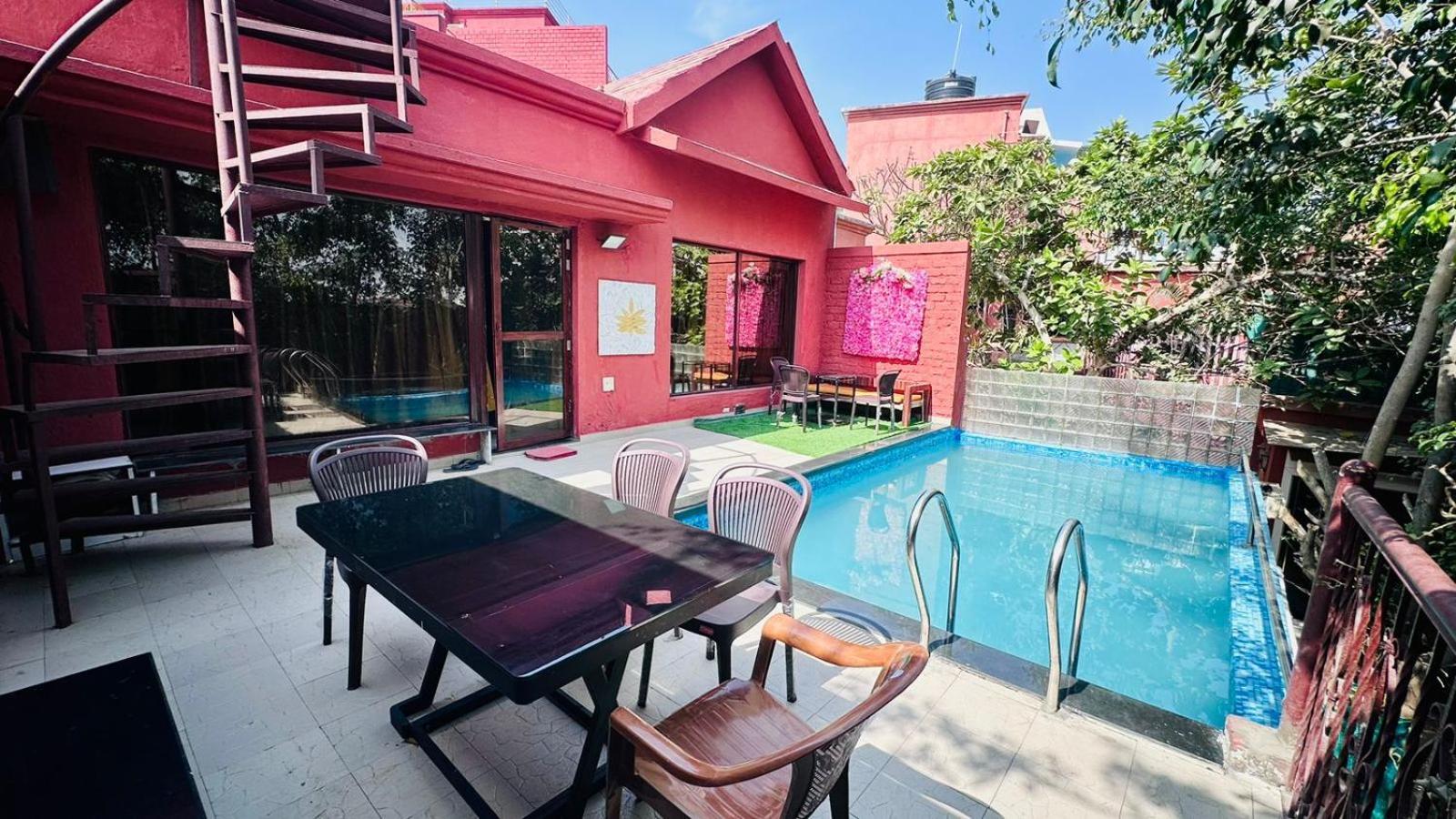 Royal Casa Bella Villa Mumbai Bagian luar foto